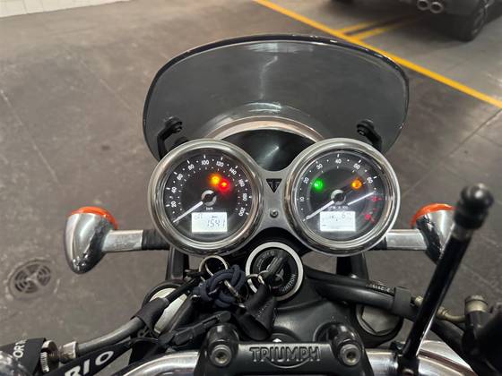 TRIUMPH BONNEVILLE T120 1200 